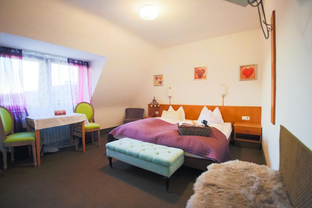 Hotel Barbarossa Garni เวิร์ซบวร์ก ภายนอก รูปภาพ