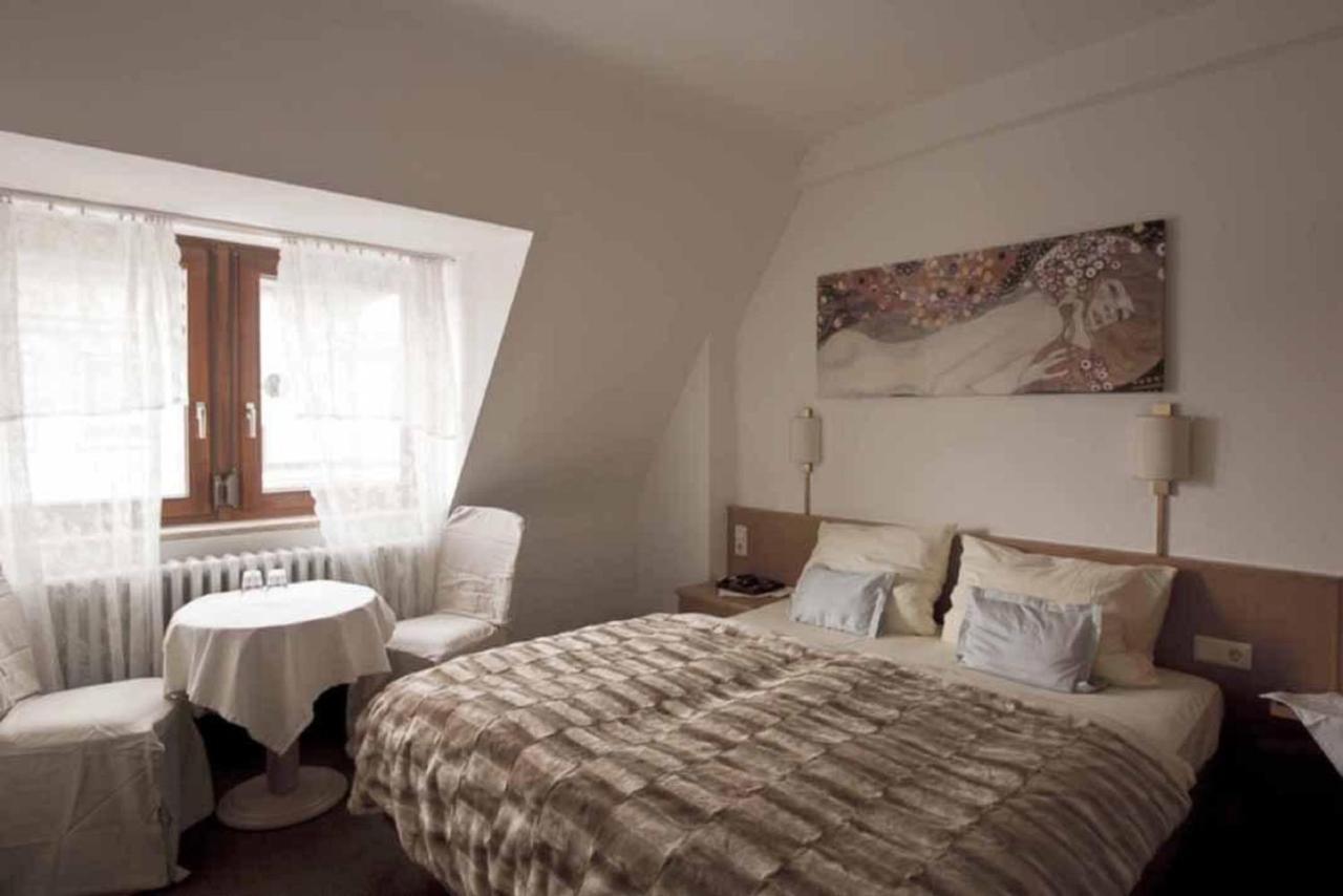 Hotel Barbarossa Garni เวิร์ซบวร์ก ห้อง รูปภาพ